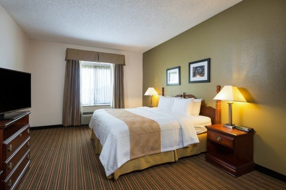 Quality Inn & Suites West Chase Houston Exteriör bild
